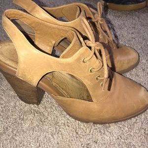 Aldo lace up heels!